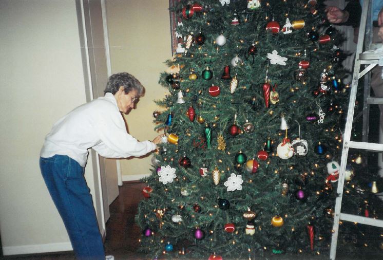 Tree Trimming The West End Home For Ladies, 2818 Vanderbilt Place, December 2002 Mrs. Charlene LaRue Shirley Bomer (1927-2007) 